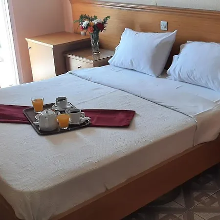 Aphroditi فندق 3*